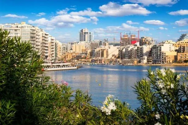 Lovely Spacious 3Br Apt In The Heart Of St'Julians By 360 Estates سانت جوليان شقة
